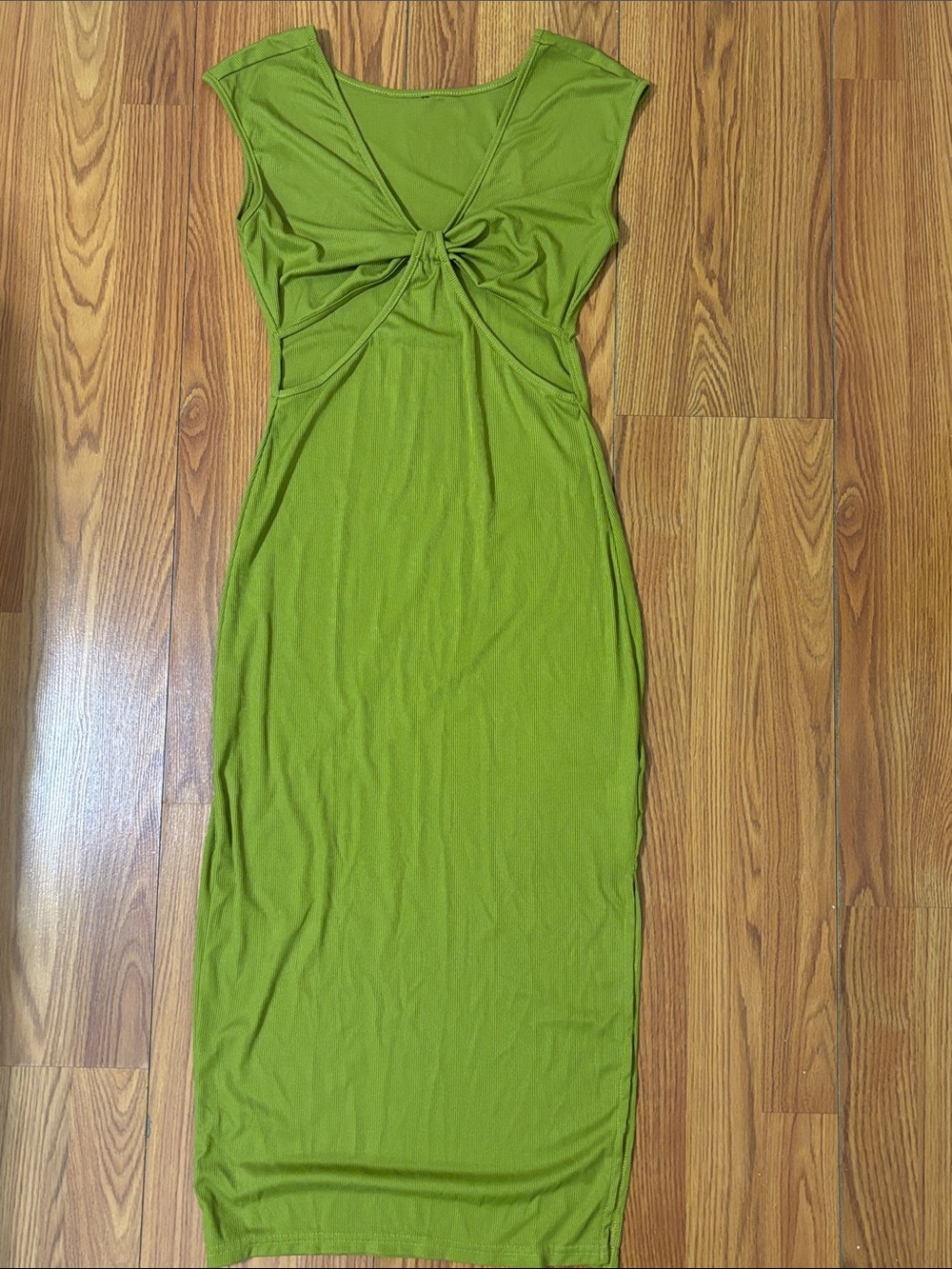 Green Twist-Front Bodycon Dress